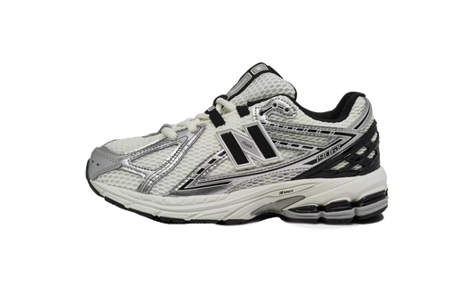 1906 GS "Silver Metallic Black" GC1906ER