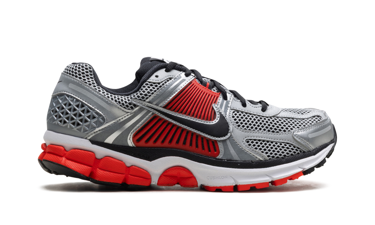 Zoom Vomero 5 "metallic silver black" FJ4151 005