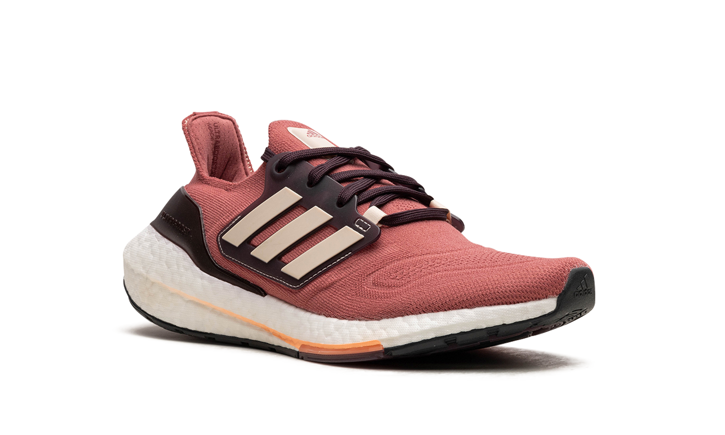 ULTRABOOST 22 WMNS "Wonder Red Bliss Orange"