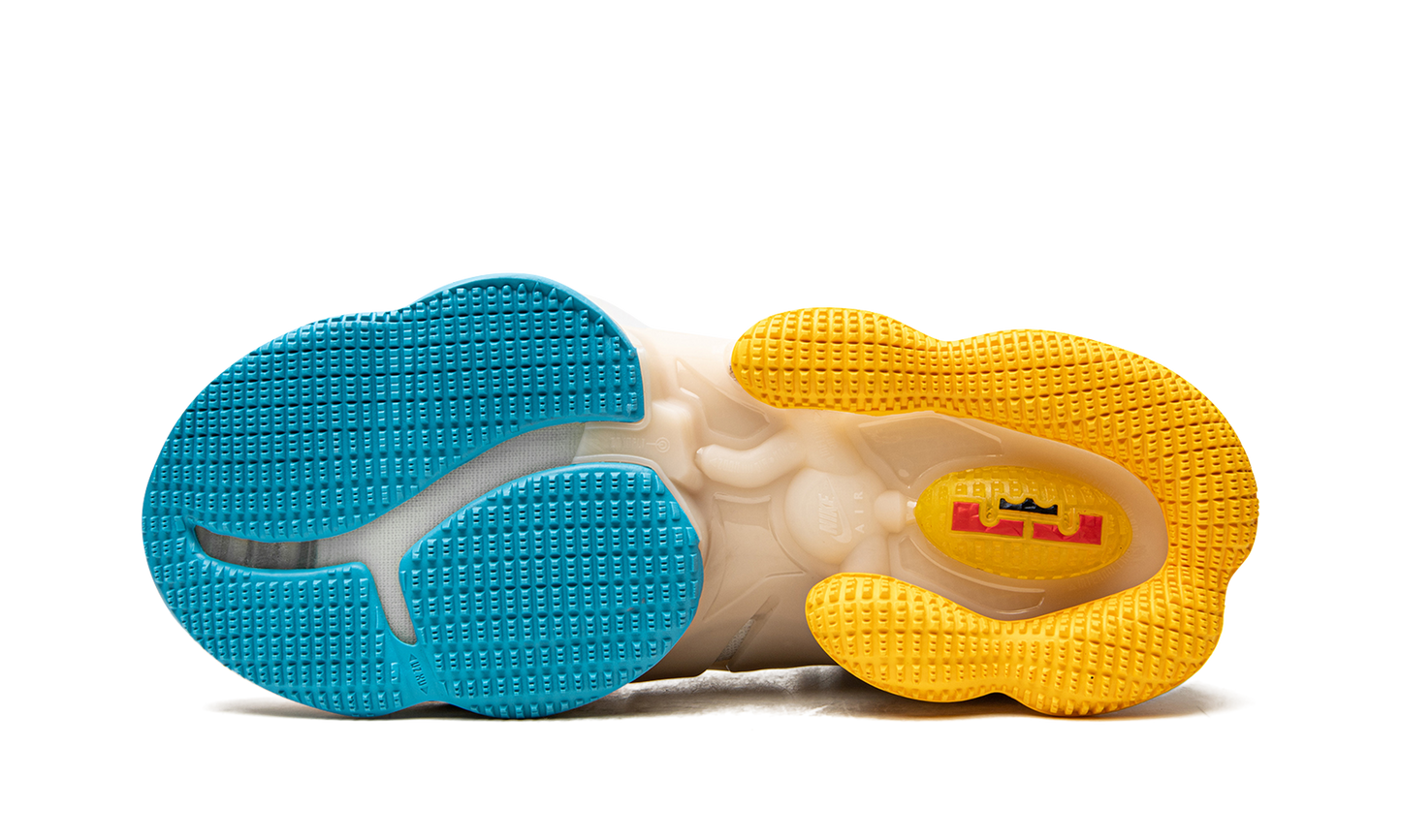 LeBron 19 "Minneapolis Lakers"