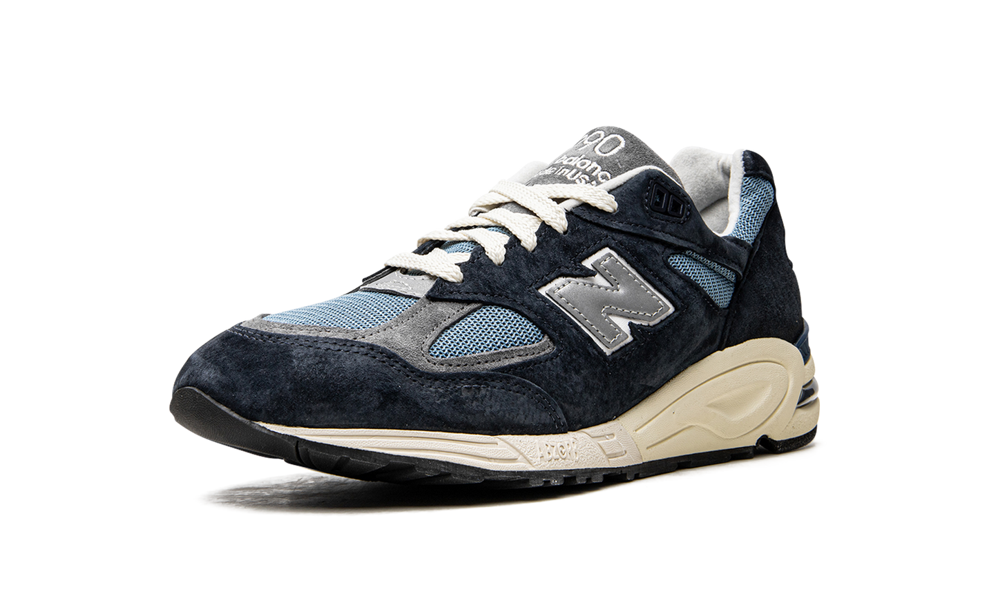 990v2 "Teddy Santis - Navy" M990TB2