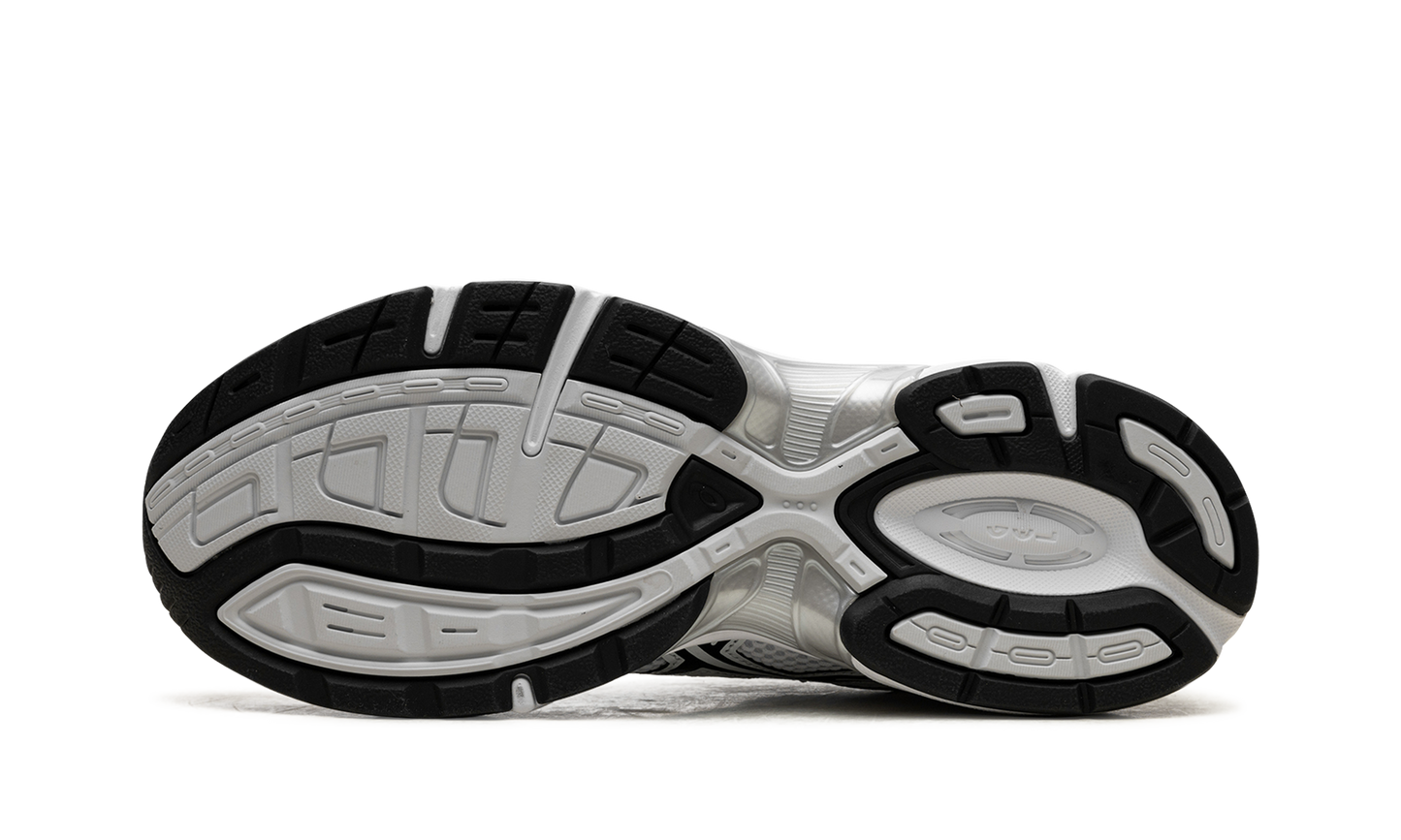 Gel-1130 "Black / White" 1201B019 100