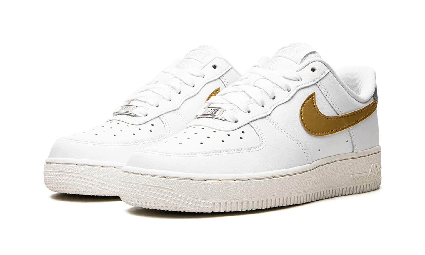 AIR FORCE 1 MNS WMNS "White / Gold / Silver" DD8959 106