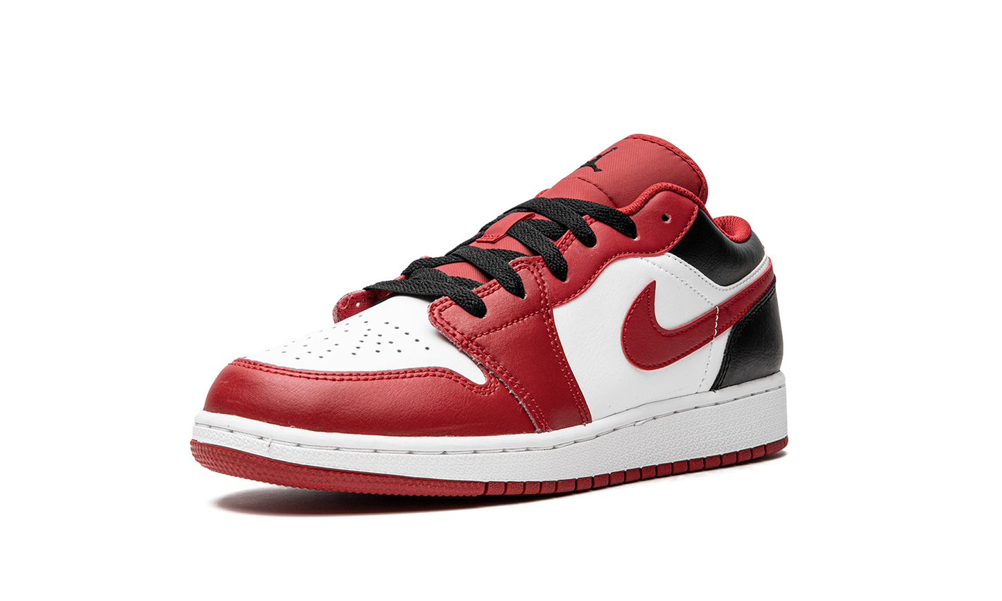 Air Jordan 1 Low GS "Reverse Black Toe" 553560 163