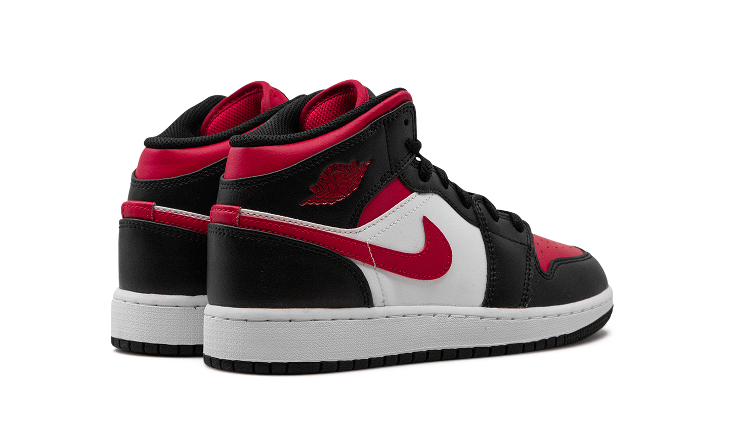 Air Jordan 1 Mid GS "Alternate Bred Toe" 554725 079
