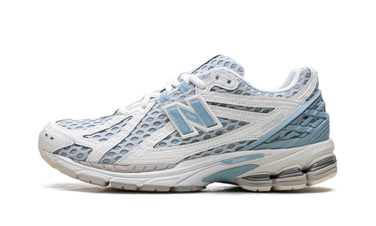 1906R "Chrome Blue" M1906RBL