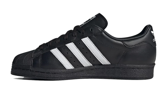 Superstar 82 "Black" JI2026