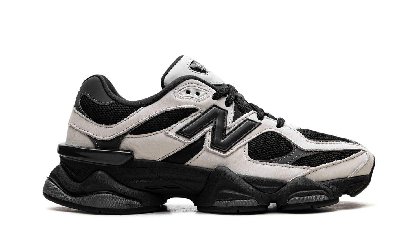 9060 "Off White Black" U9060ZBS