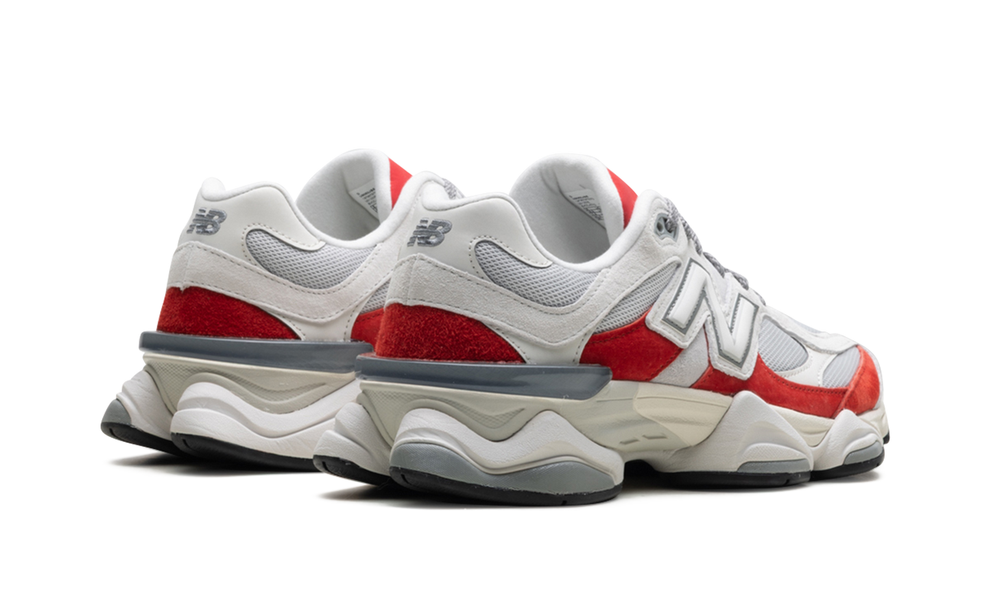 9060 "White Red" U9060JBE