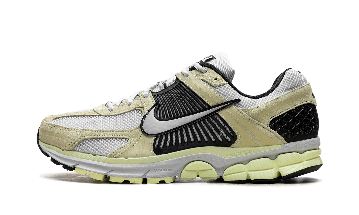 Zoom Vomero 5 "Barely Volt" HF1553 700