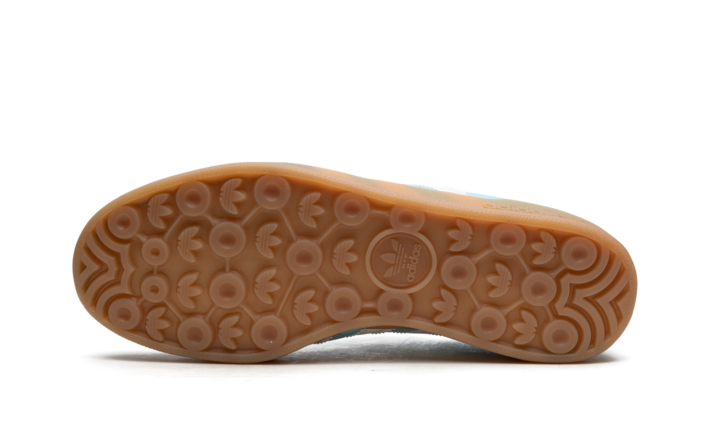 Gazelle Indoor "Preloved Blue White Gum" HQ9017