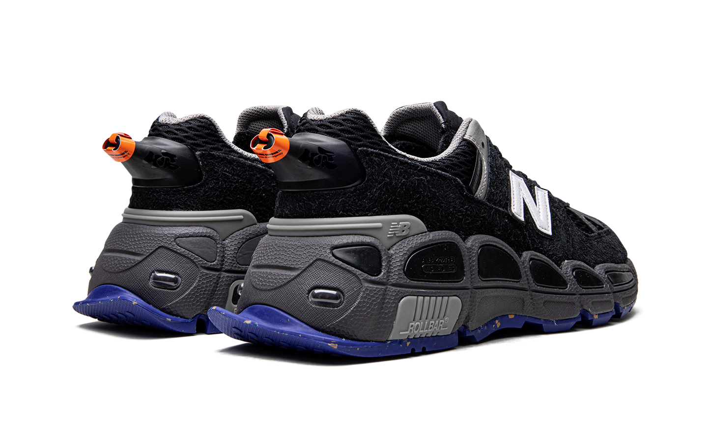 574 "Salehe Bembury - Yurt Black" MS574YSE