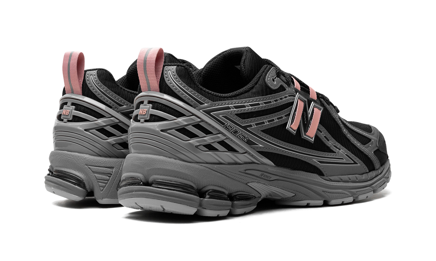 1906R "Black / Pink" M1906RHC