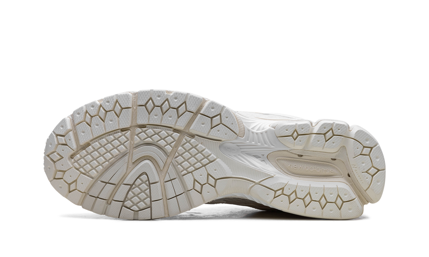 860v2 "Aimé Leon Dore - Cream" ML860AH2