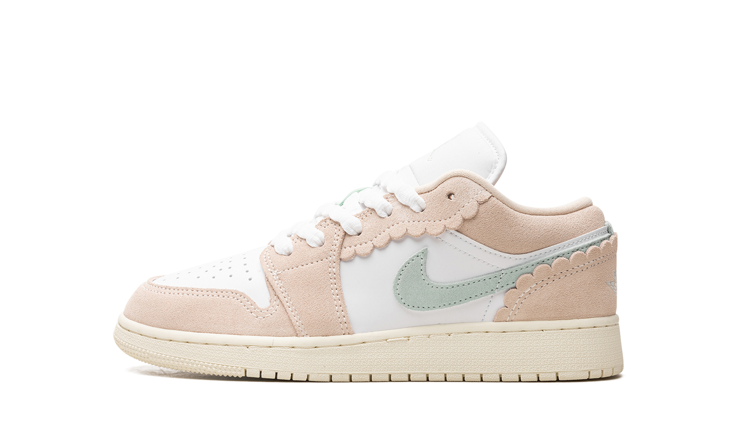 Air Jordan 1 Low SE GS "Guava Ice" DZ5356 800