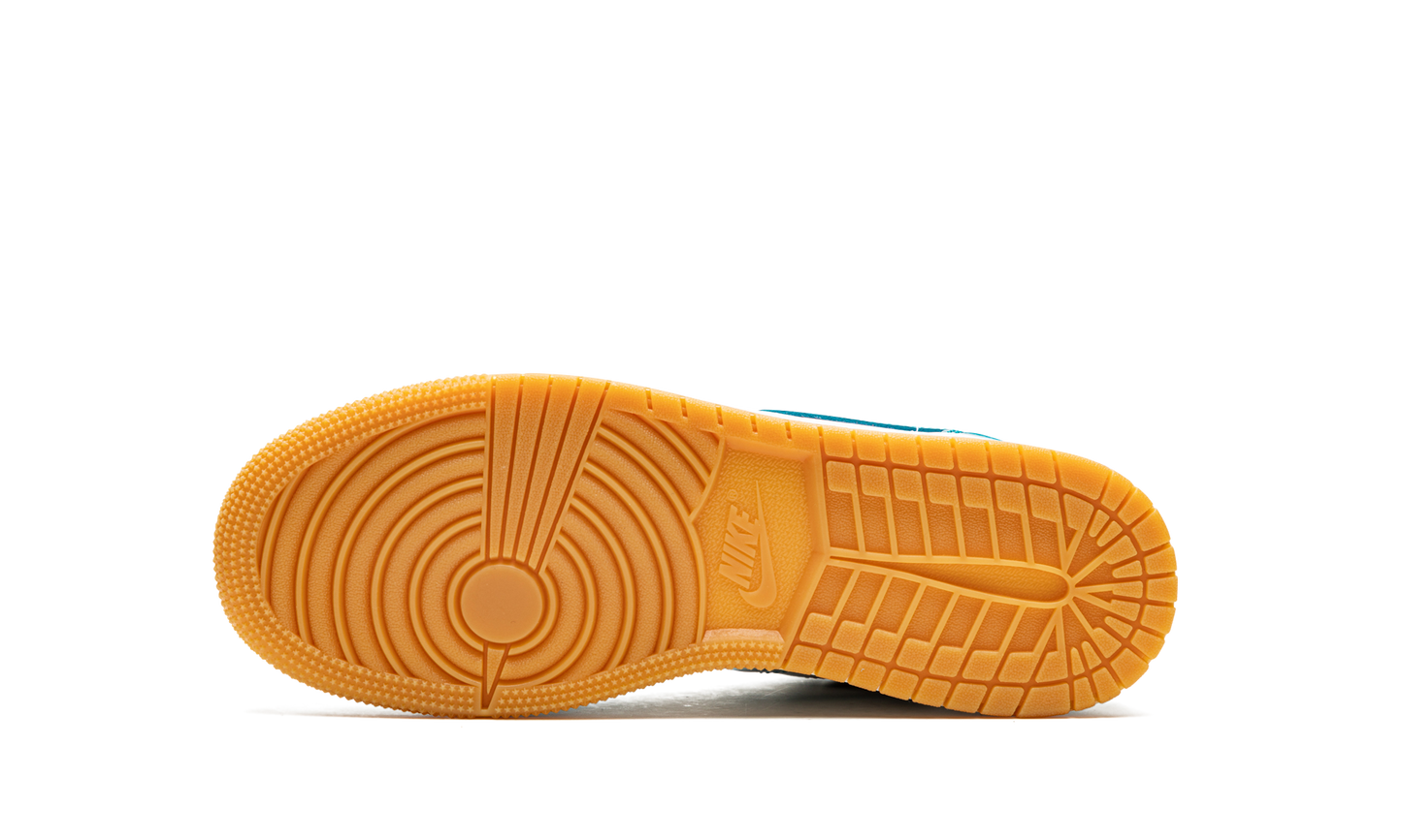 Air Jordan 1 Low SE GS "Barcelona" DM0589 400