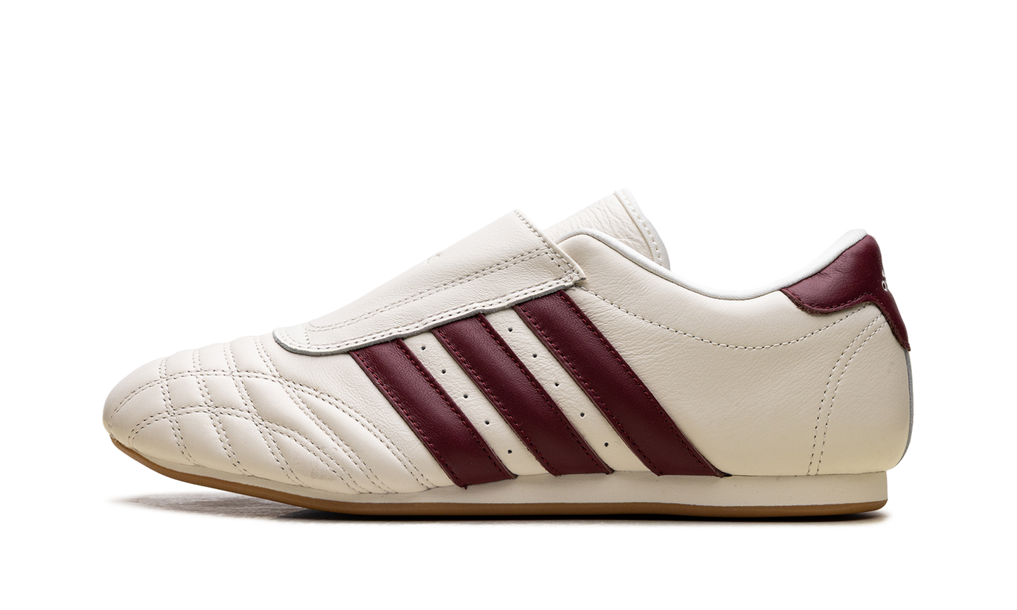 Taekwondo WMNS "off white/noble maroon/GUM 3" JS4527