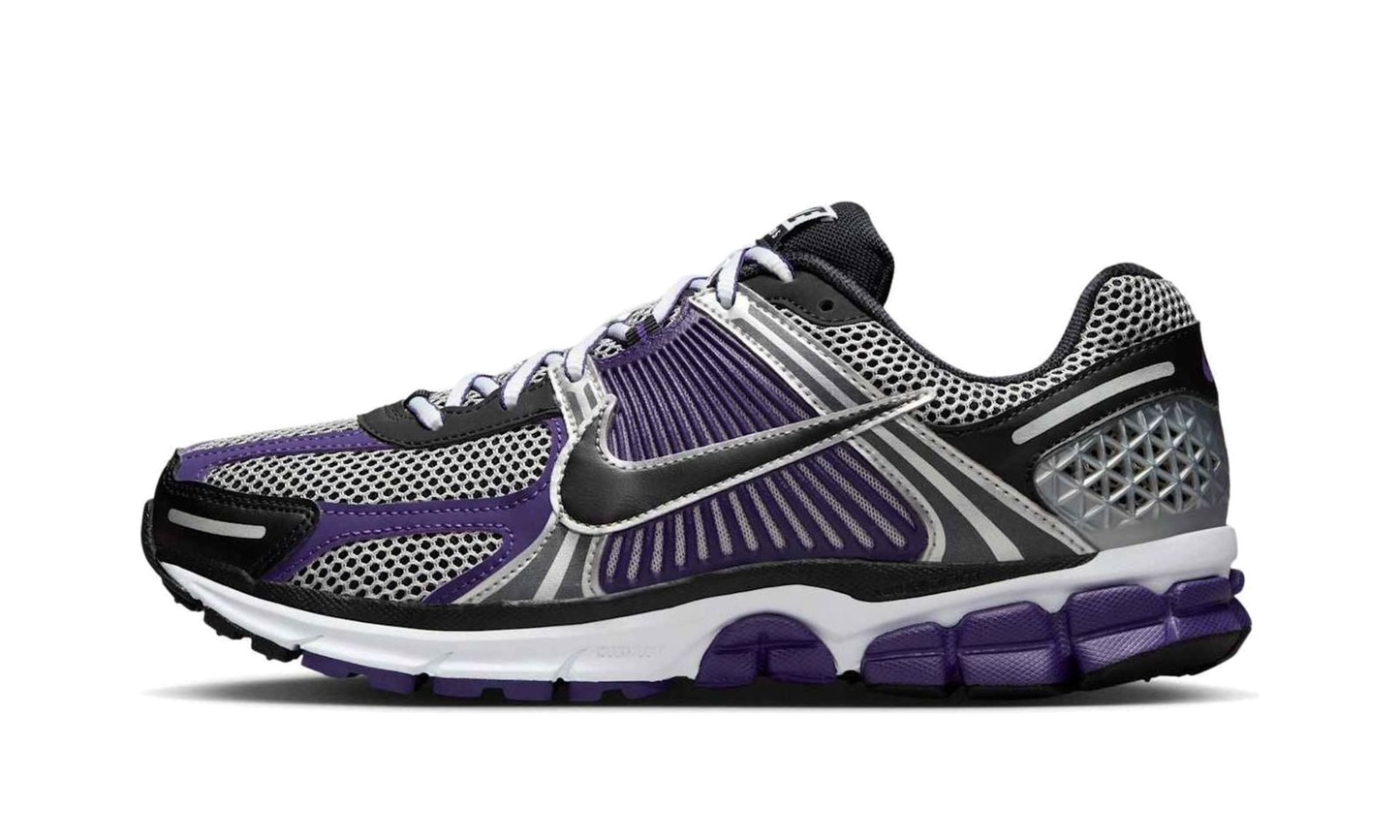Vomero 5 "Metallic Silver / Court Purple" IM2220 095