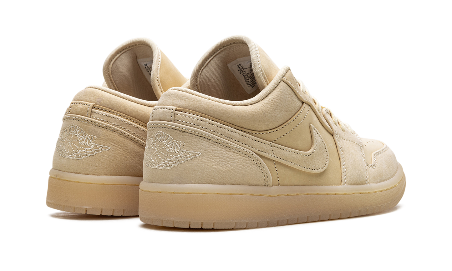 Air Jordan 1 Low SE WMNS "Sand" FZ3972 294