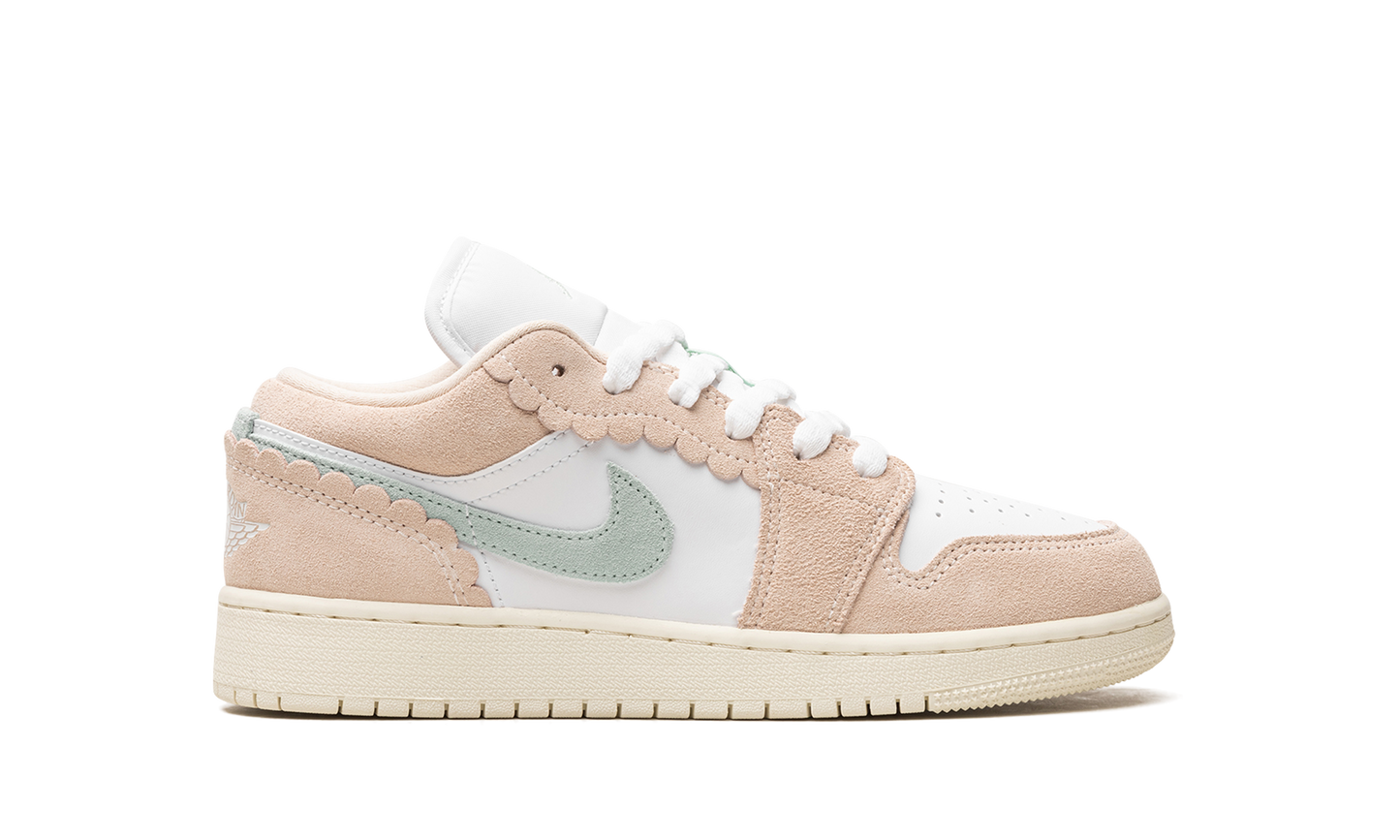 Air Jordan 1 Low SE GS "Guava Ice" DZ5356 800