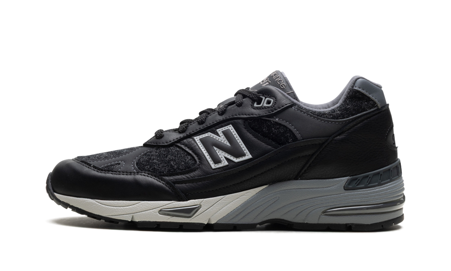 991 "Harris Tweed - Black/Grey" M991DJ