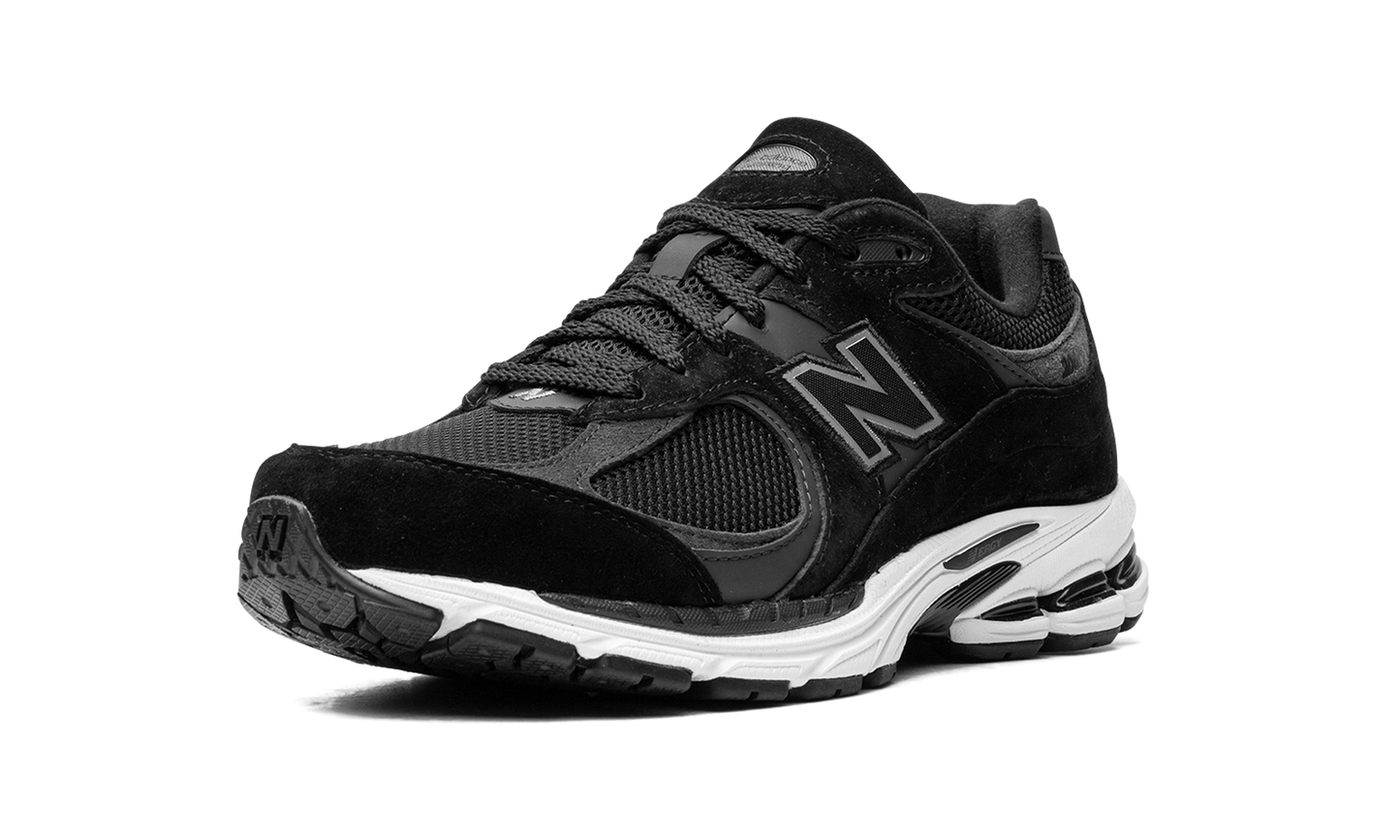 2002R "Black / Gunmetal" M2002RBK