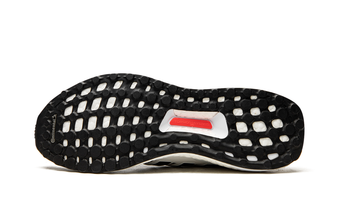 UltraBoost 1.0 DNA H68156