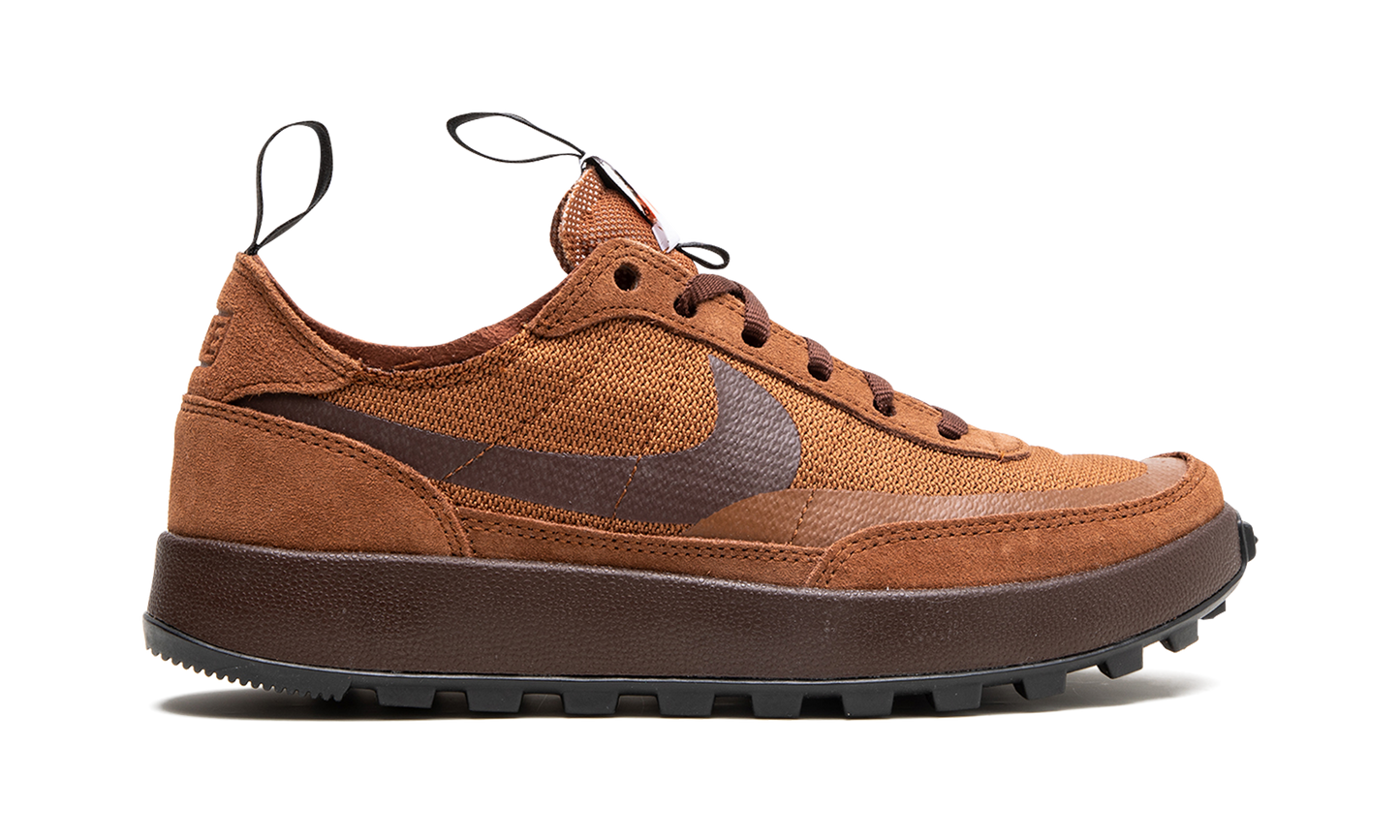 GENERAL PURPOSE SHOE WMNS "Tom Sachs - Field Brown" DA6672 201