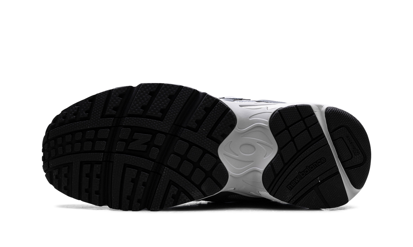 725 "Titanium Navy" ML725AJ