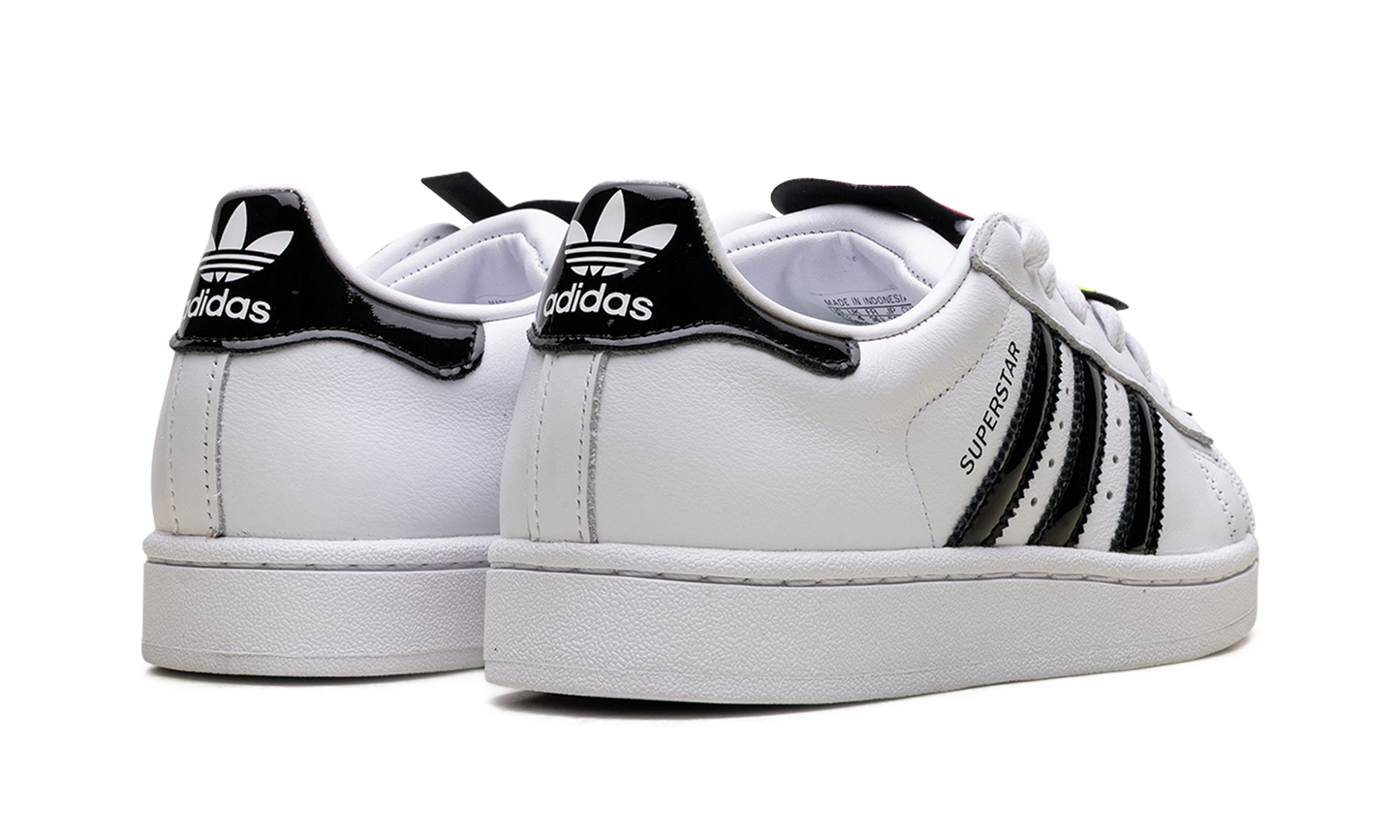 SUPERSTAR II "Jeremy Scott - White" JR3584