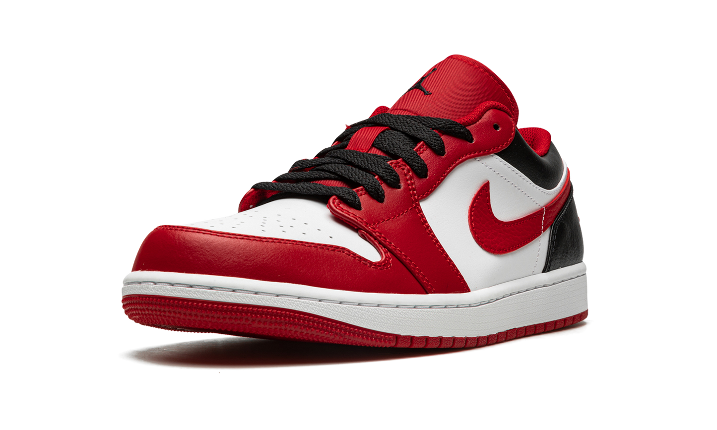 Jordan 1 low "Bulls" 553558 163