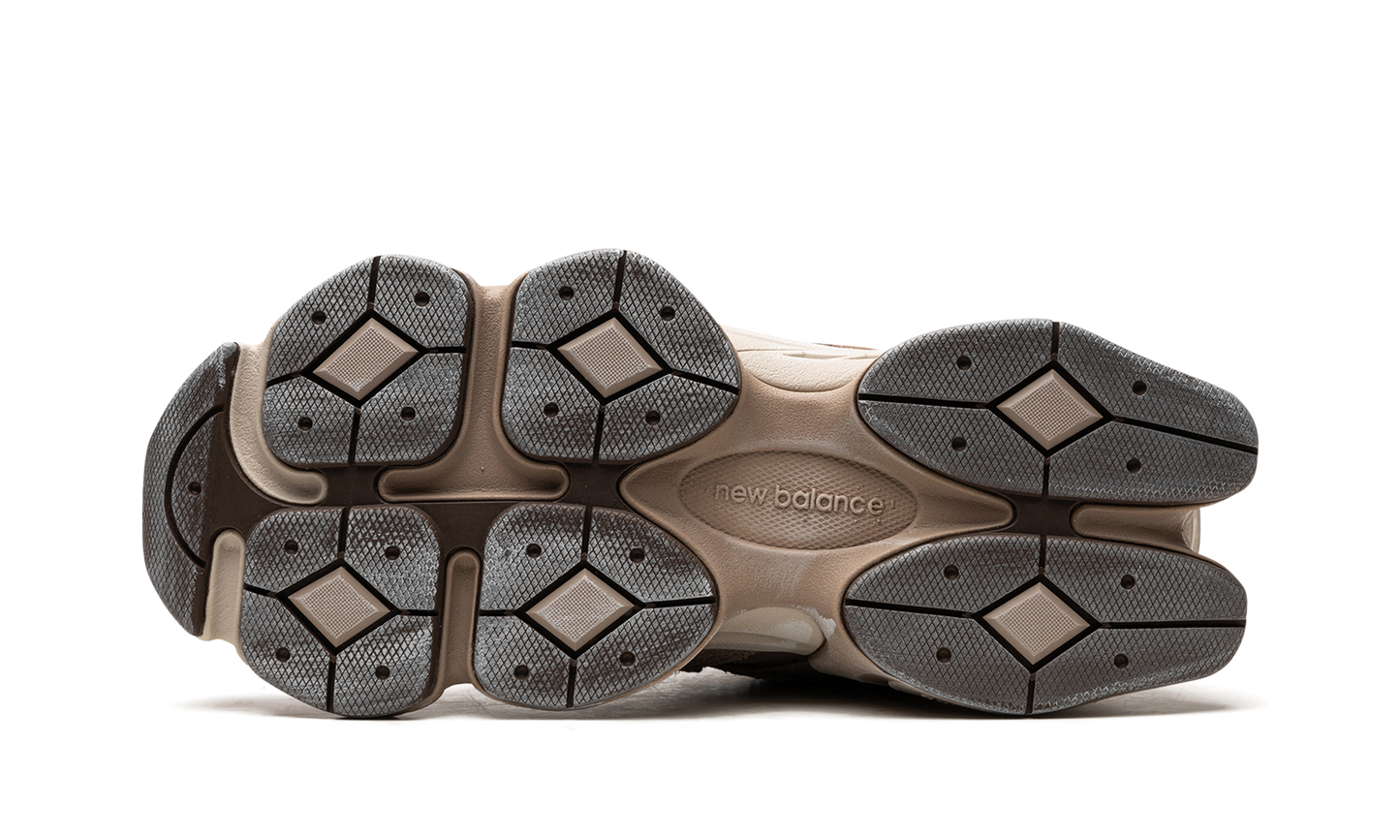 9060 "Mushroom Brown" U9060PB