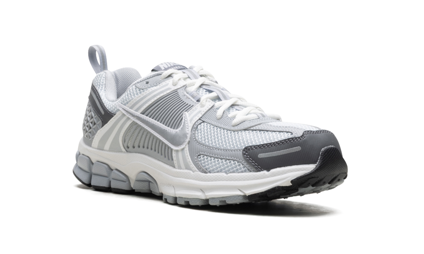 Zoom Vomero 5 "Pure Platinum" HF6998 002