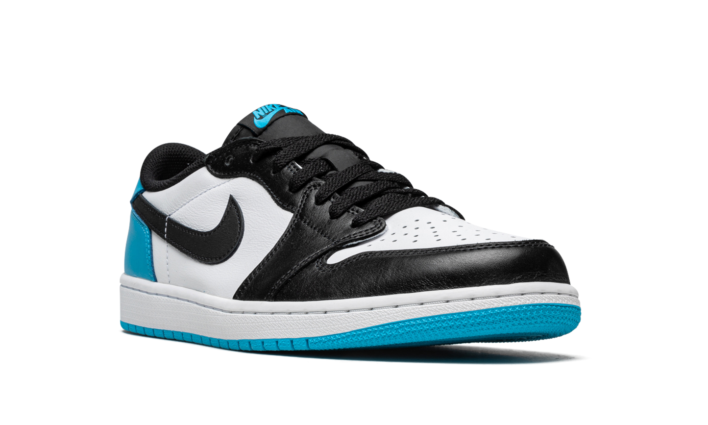 Air Jordan 1 Low OG "UNC" CZ0790 104
