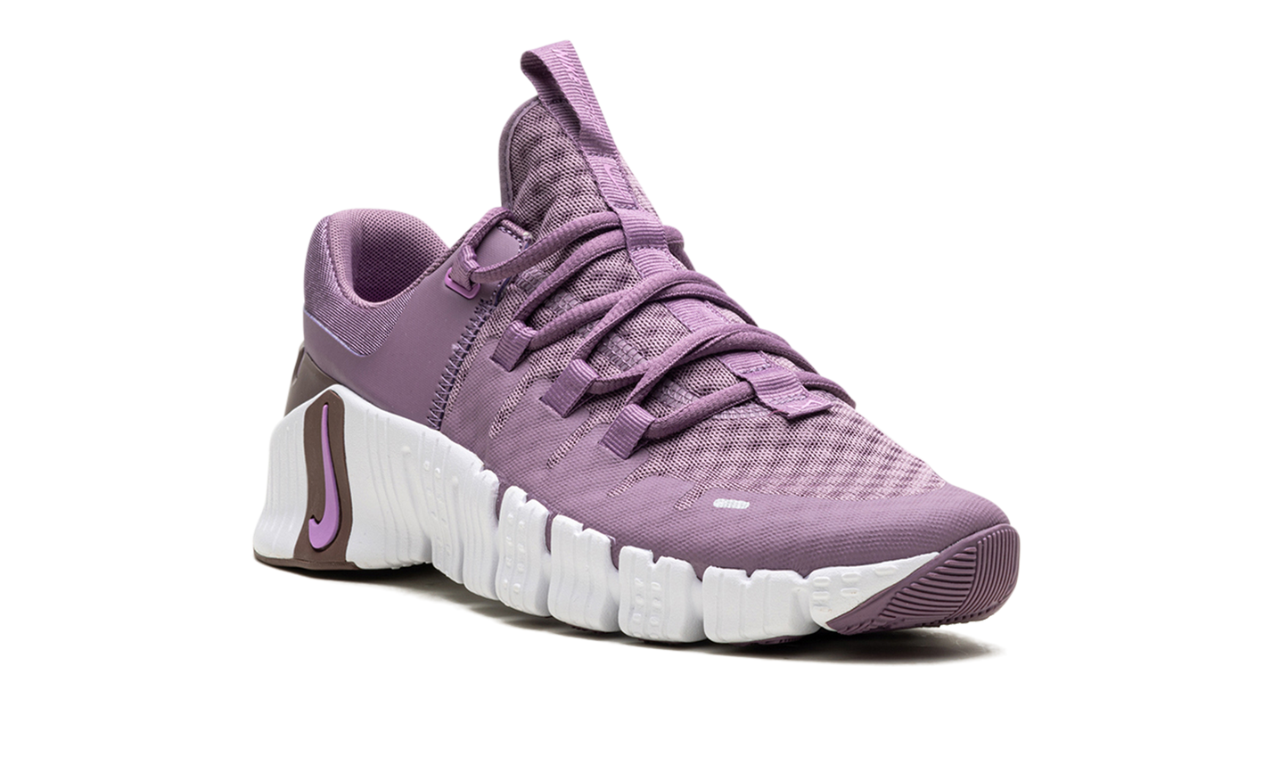 Free Metcon 5 WMNS "Violet Dust" DV3950 500