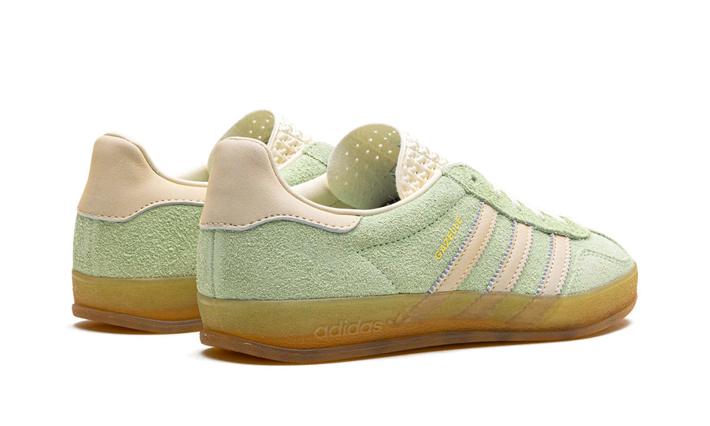 GAZELLE INDOOR WMNS "Semi Green Spark" IE2948