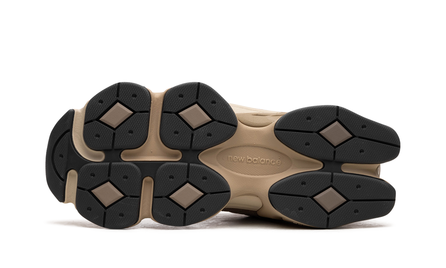 9060 "Driftwood Castlerock" U9060EEG