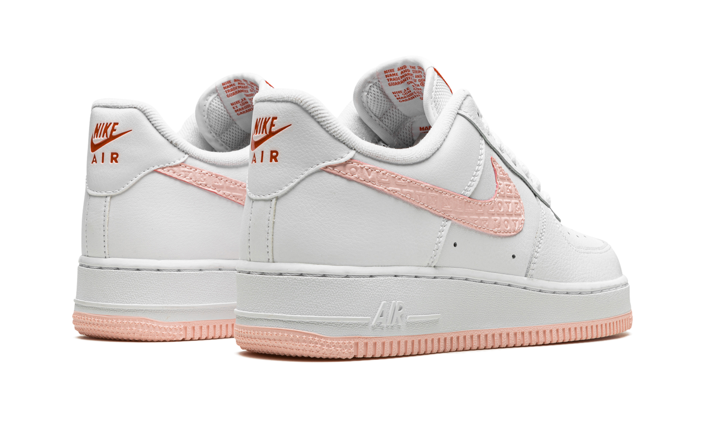AIR FORCE 1 LO MNS WMNS "Valentine's Day 2022" DQ9320 100