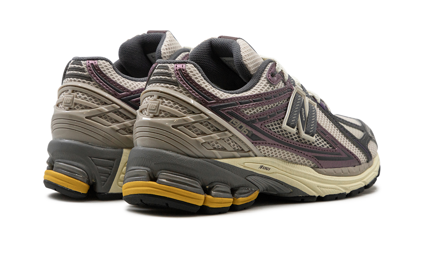 1906R "LICORICE" M1906RRA