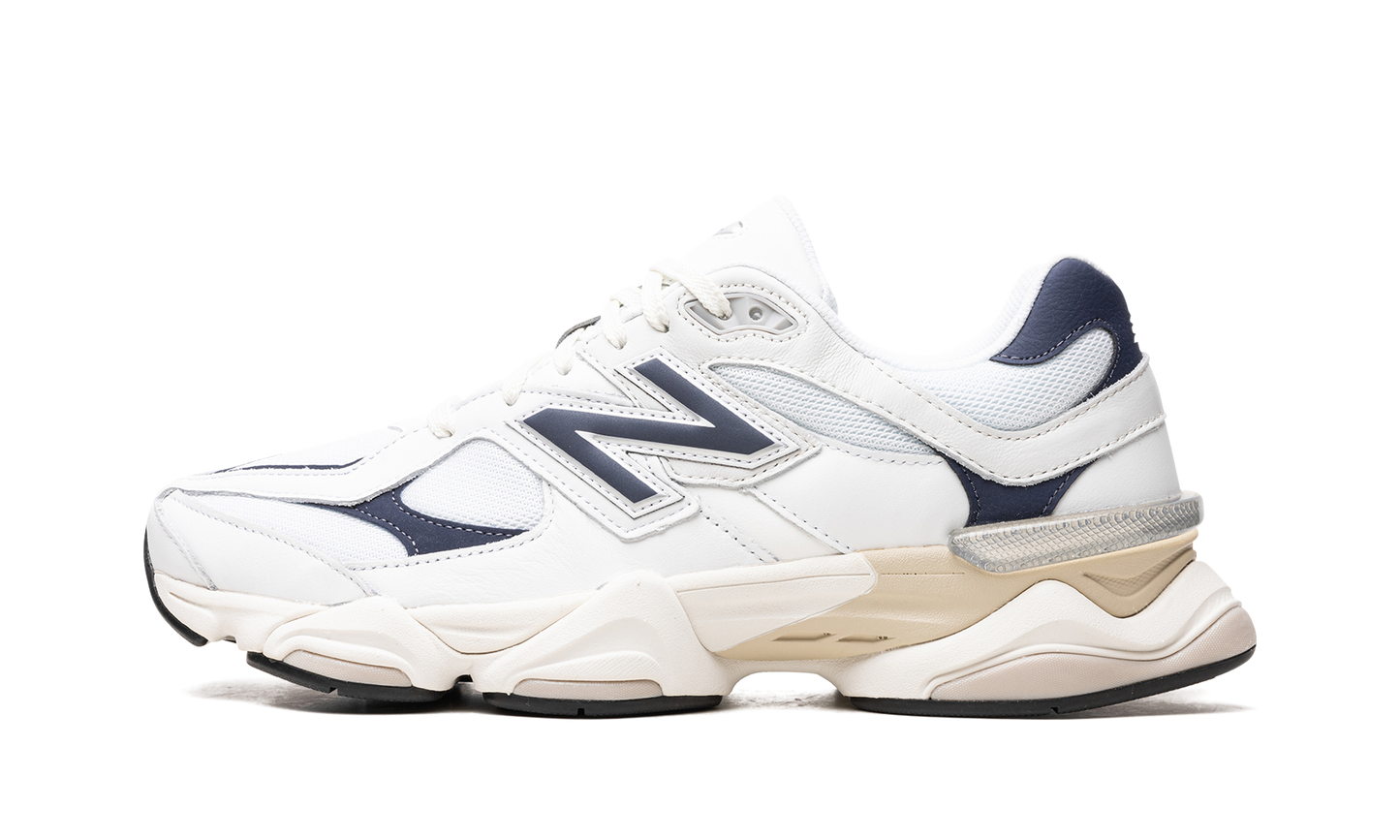 9060 "White / Navy" U9060VNB