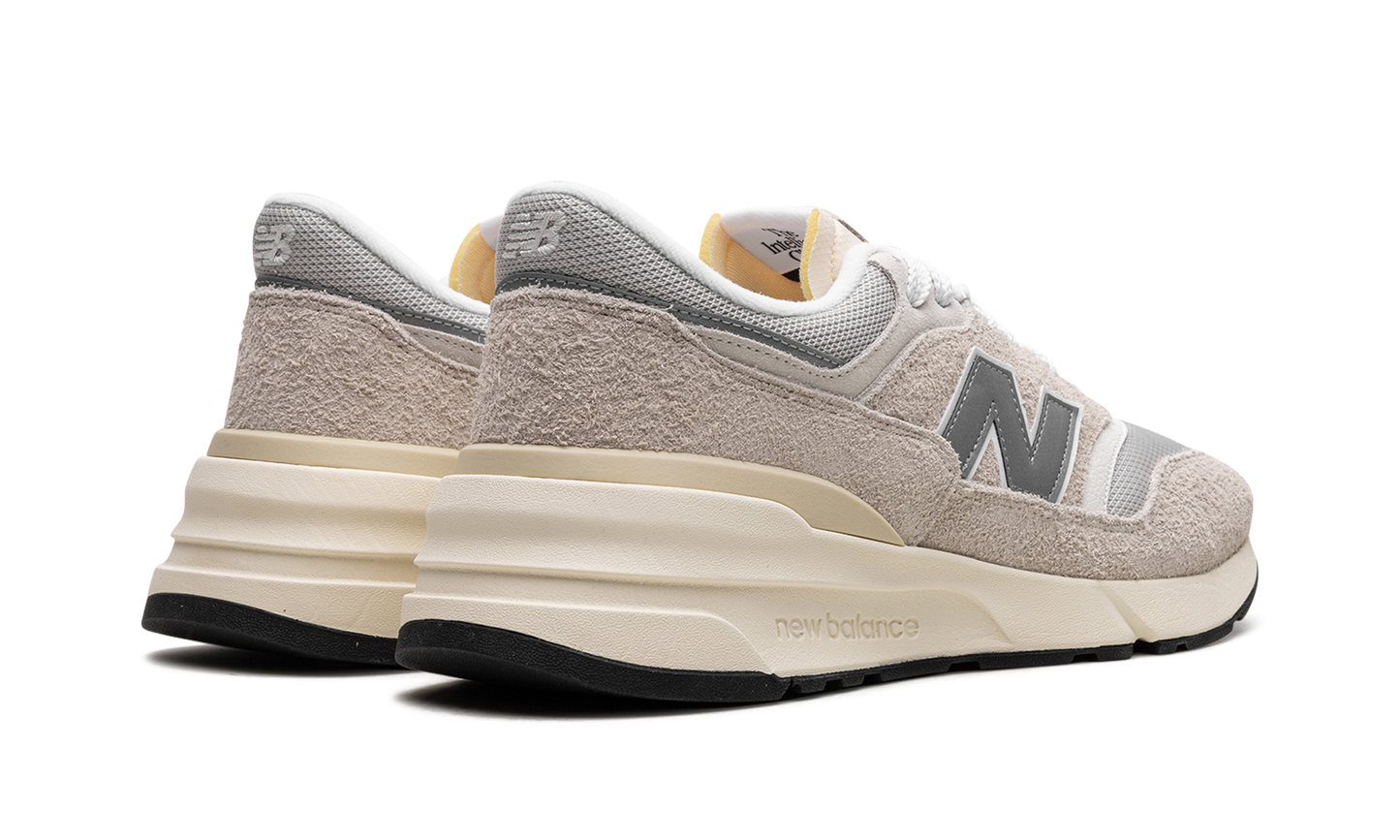 997R "Cream" U997RCE