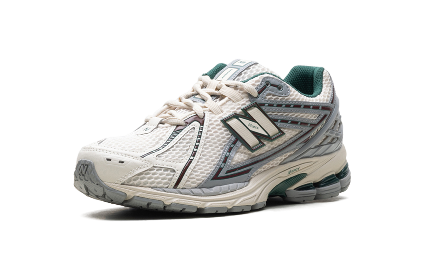 1906R "Cream Green" M1906RNR