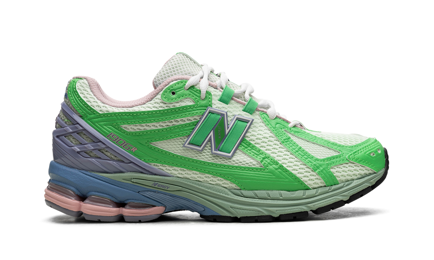 1906R "Green Astral Purple" M1906RVA