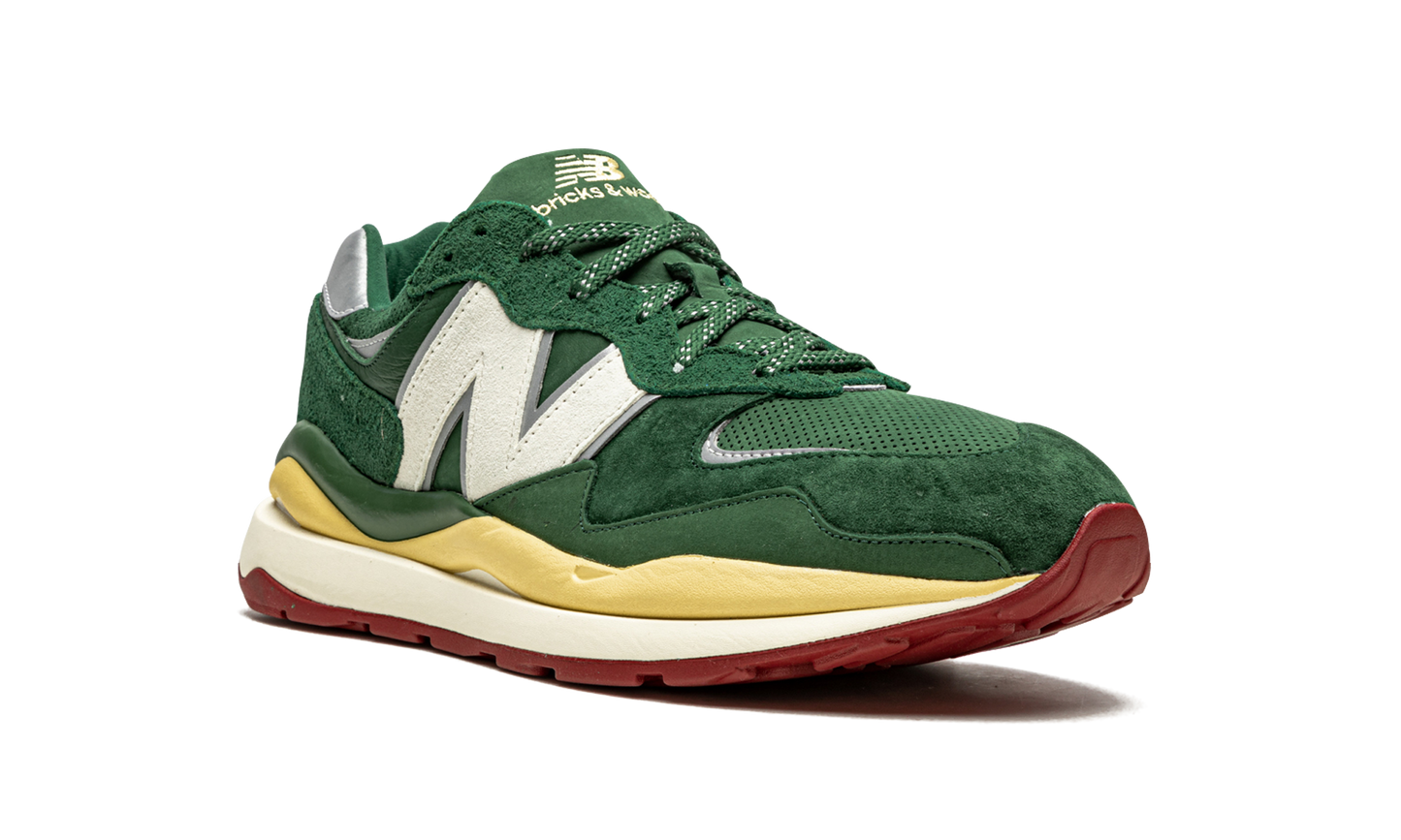 57/40 "Bricks & Wood"