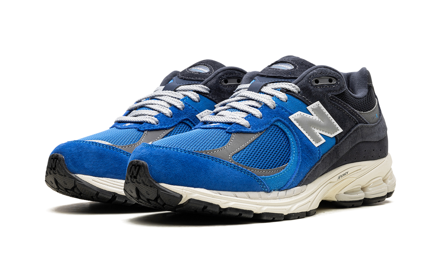 2002R "Blue Oasis" M2002RPB