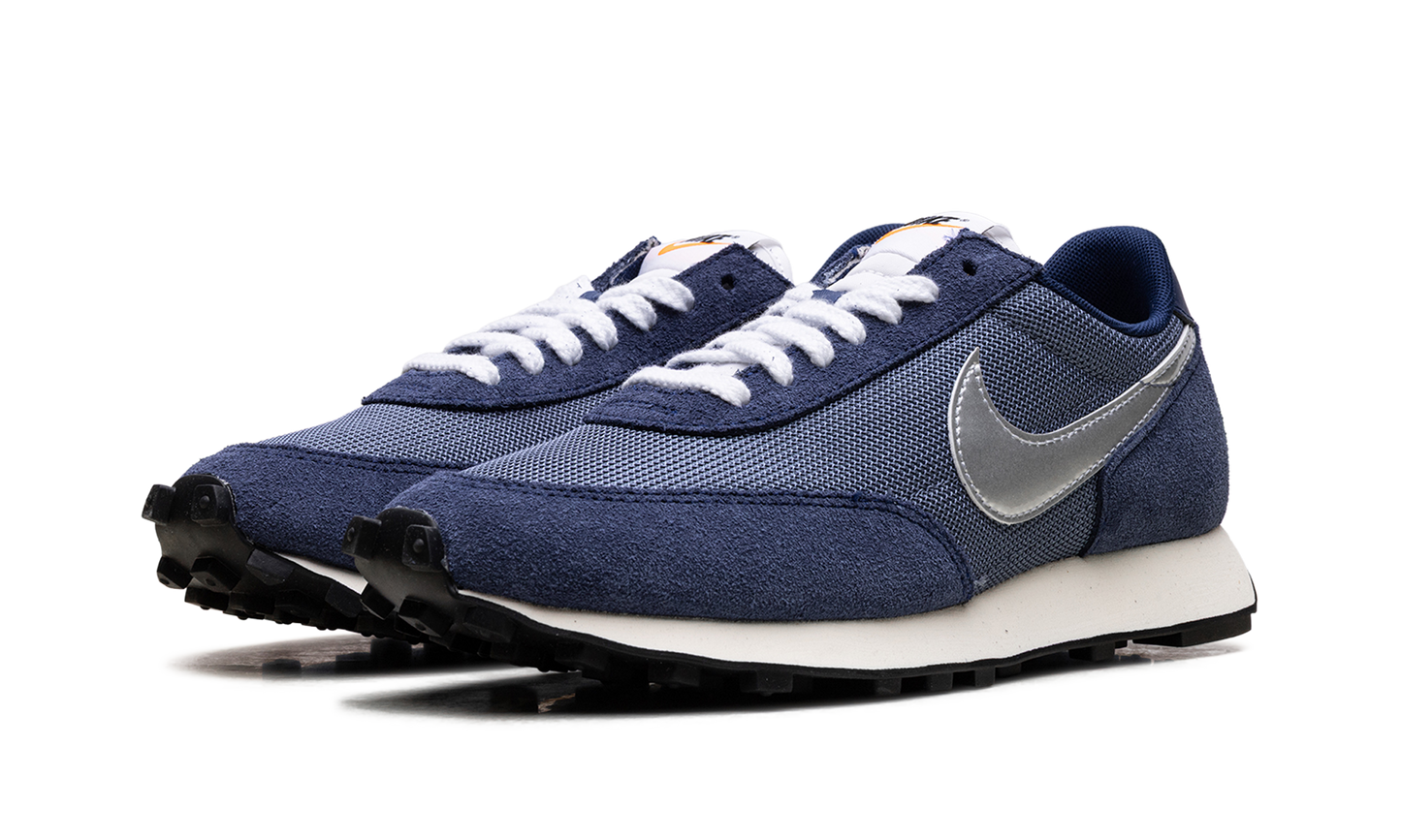 Daybreak SP "Blue Void / Diffused Blue" BV7725 401