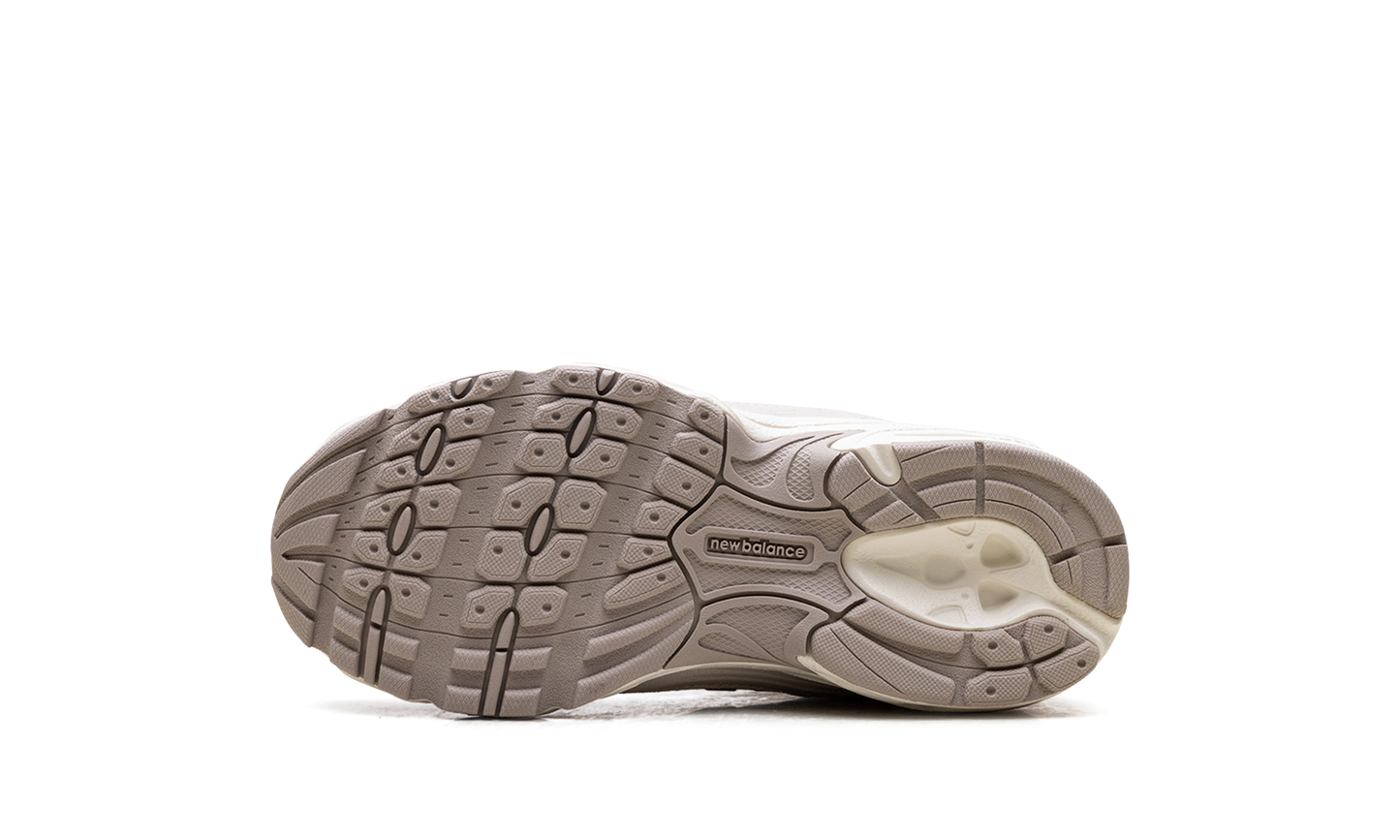 530 PS "Moonbeam Moonrock" PZ530KE