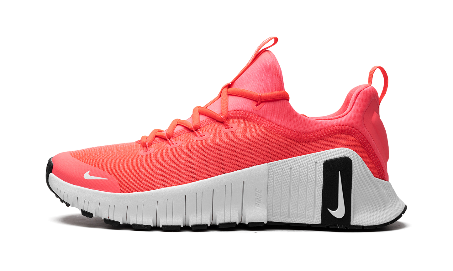 Free Metcon 6 WMNS "Hot Punch" FJ7126 600