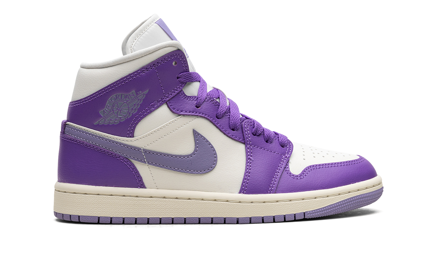 AIR JORDAN 1 MID WMNS "Action Grape" BQ6472 504