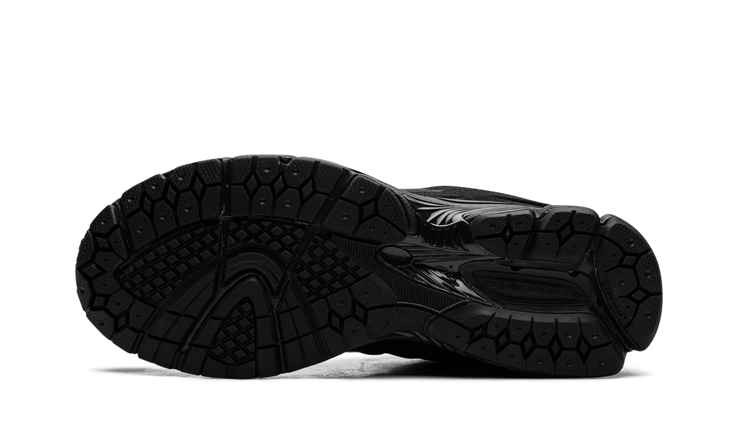 2002R "Triple Black Suede" U2002RBL